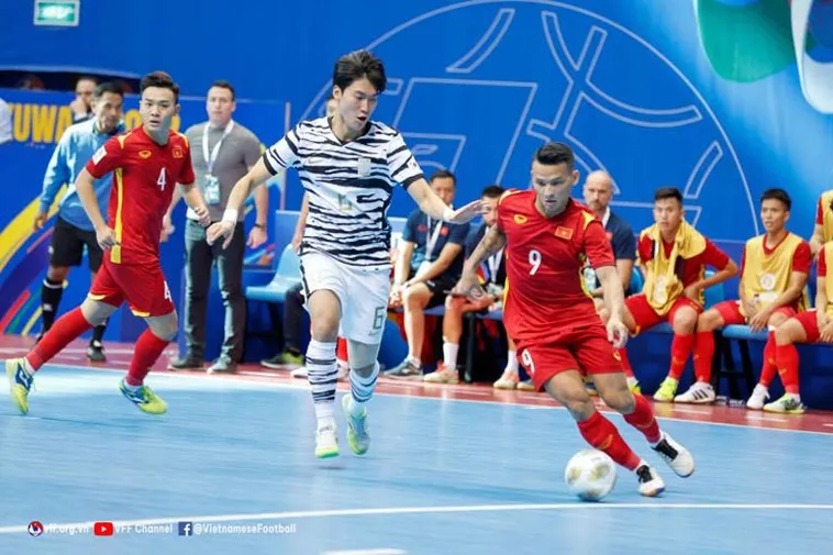 Khám Phá Kỹ Thuật Bóng Đá Trong Nhà Chuyên Nghiệp